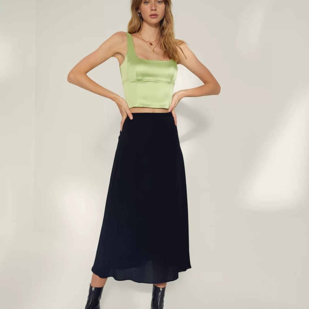 Aritzia - Midi Skirt - Bias Cut - Size 4
